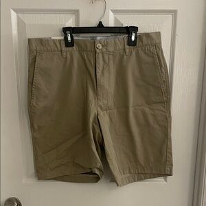 Southern Tide Men's Khaki Flat Front Shorts